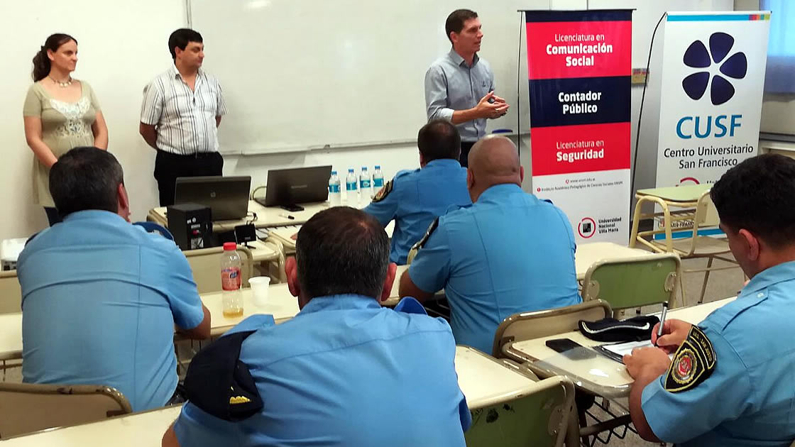 Policías realizaron curso en el CUSF 2