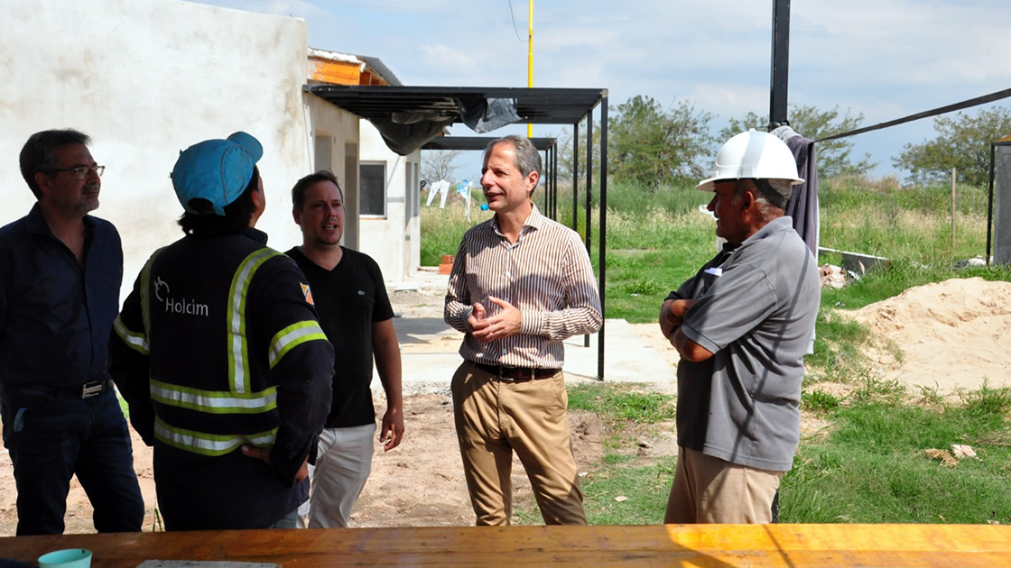 Bernarte Supervis La Construcci N De Las Viviendas Del Loteo Lotengo