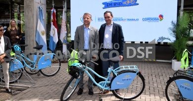 Provincia entregó bicicletas del programa “Re- Circulando” y fue presentado el programa municipal “San Francisco en Bici”